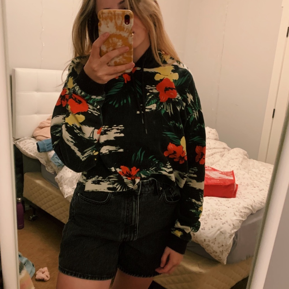 Hibiscus Cropped Hoodie